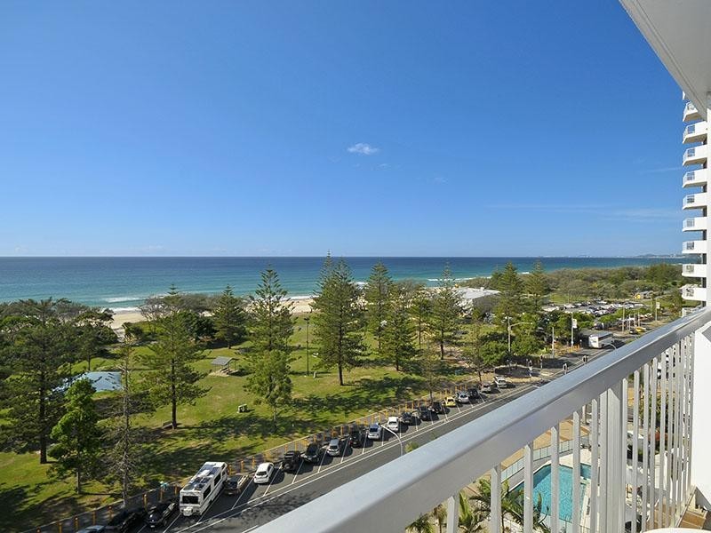 37/155 Old Burleigh Road, Broadbeach QLD 4218