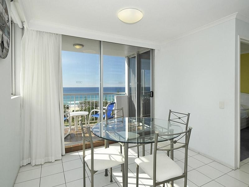 37/155 Old Burleigh Road, Broadbeach QLD 4218