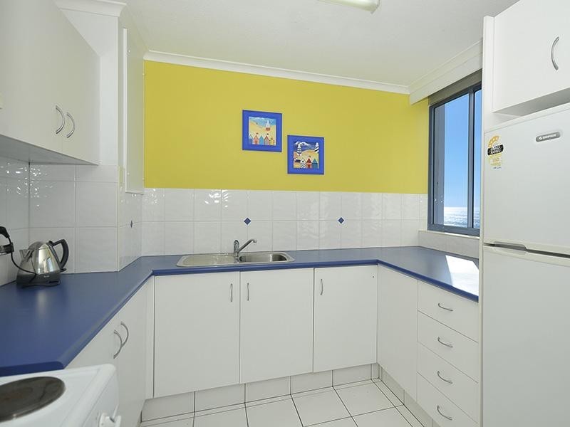 37/155 Old Burleigh Road, Broadbeach QLD 4218