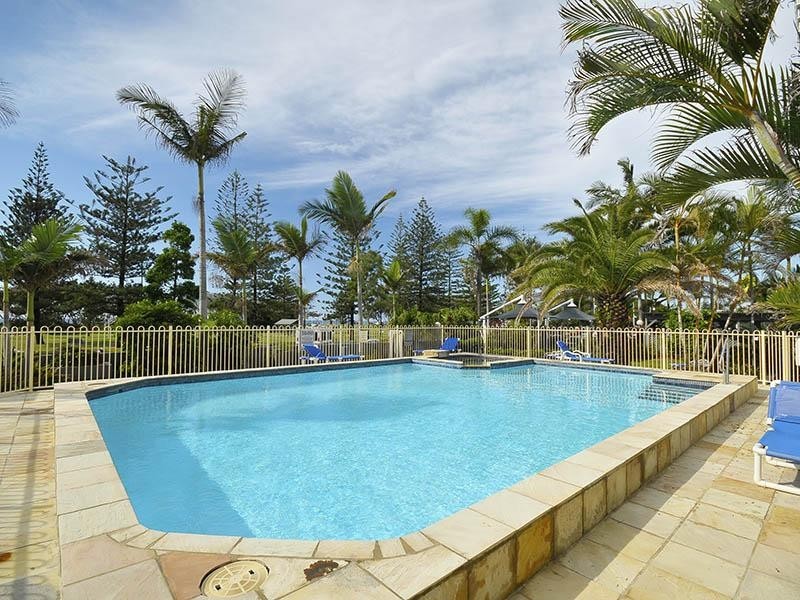 37/155 Old Burleigh Road, Broadbeach QLD 4218