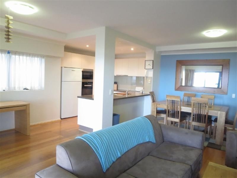 5/28 Marine Parade, Miami QLD 4220