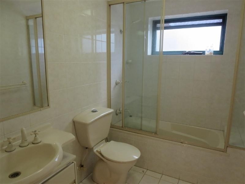 5/28 Marine Parade, Miami QLD 4220