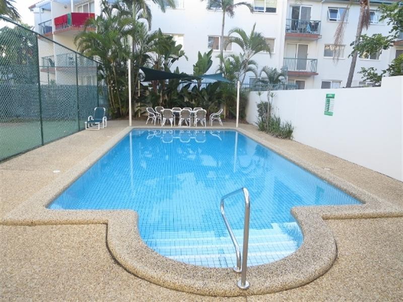 5/28 Marine Parade, Miami QLD 4220