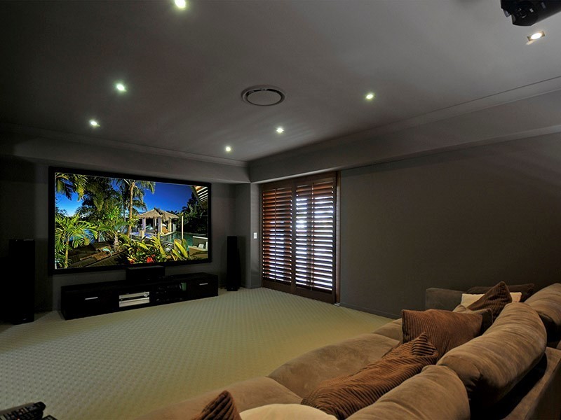 9 Savoy Drive, Broadbeach Waters QLD 4218