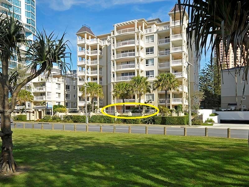 Unit 40/122 Old Burleigh Road, Broadbeach QLD 4218