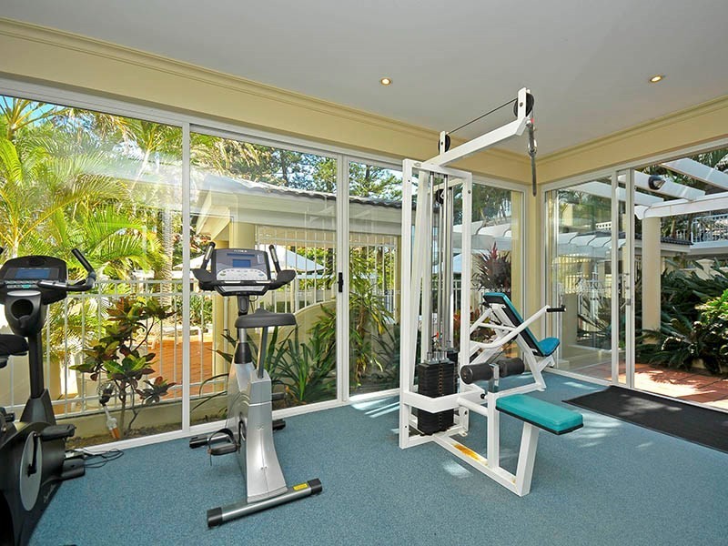 Unit 40/122 Old Burleigh Road, Broadbeach QLD 4218