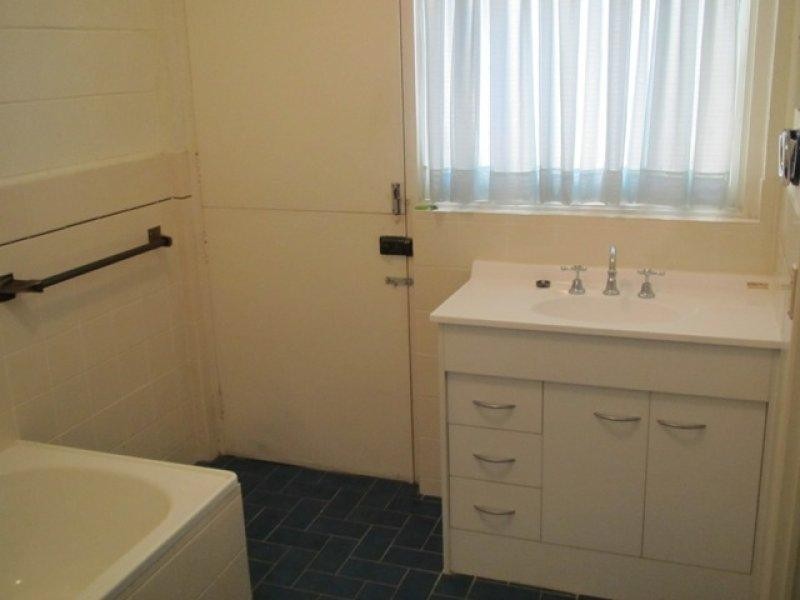 27 Dudley Street, Mermaid Beach QLD 4218