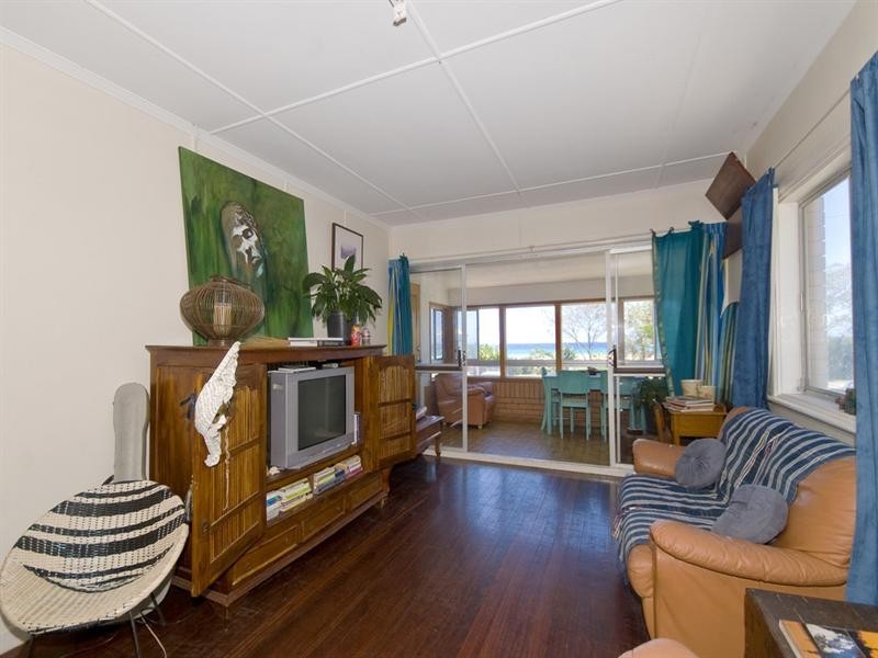 28 Pacific Parade, Bilinga QLD 4225