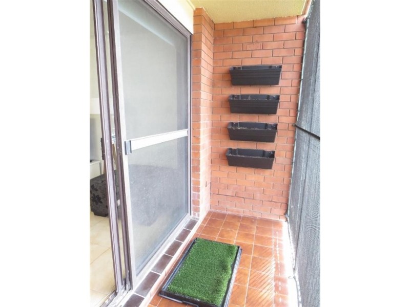 1/14 Oceanic Drive, Mermaid Waters QLD 4218