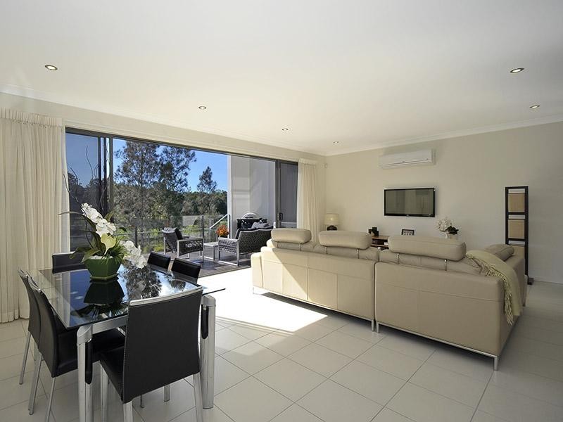 3/22 Andromeda Parade, Robina QLD 4226