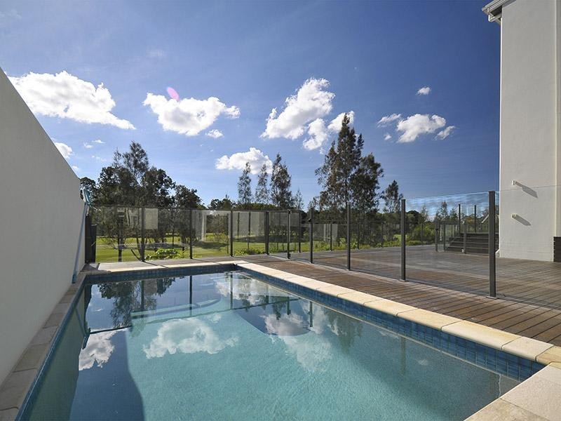 3/22 Andromeda Parade, Robina QLD 4226