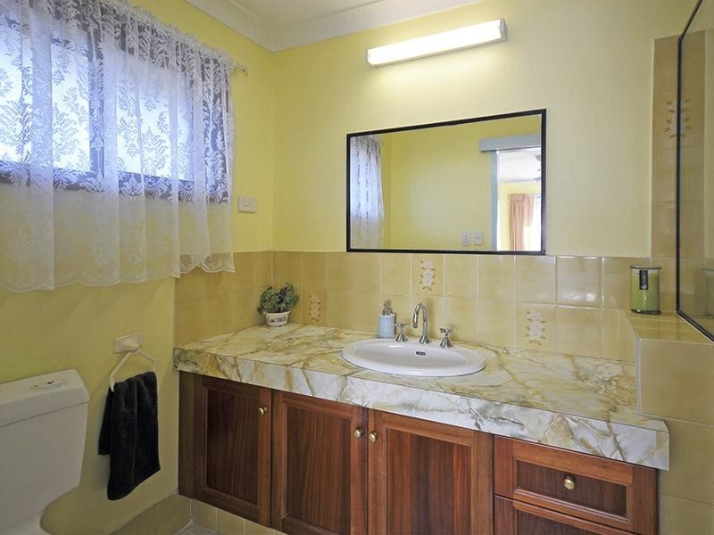 22 Wanneroo Court, Mermaid Waters QLD 4218