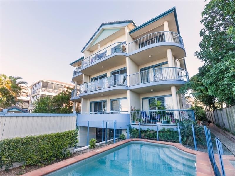 9/550 Marine Parade, Biggera Waters QLD 4216