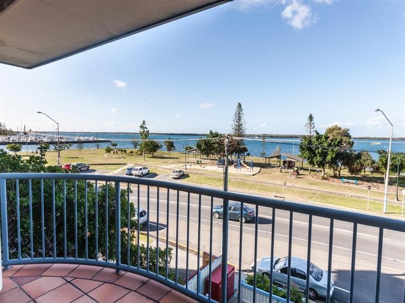 9/550 Marine Parade, Biggera Waters QLD 4216