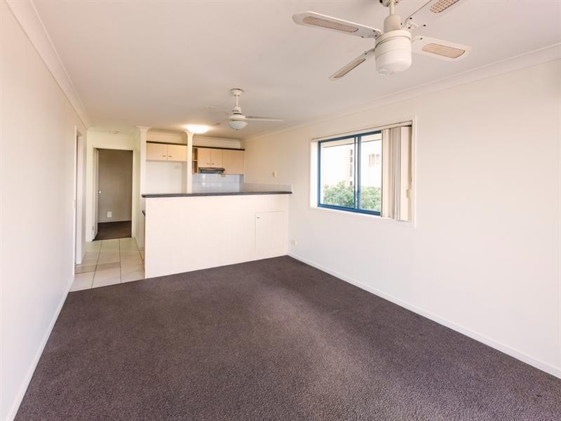 9/550 Marine Parade, Biggera Waters QLD 4216