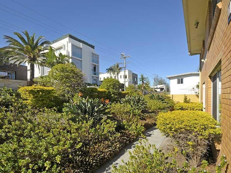 1/196 Hedges Avenue, Mermaid Beach QLD 4218