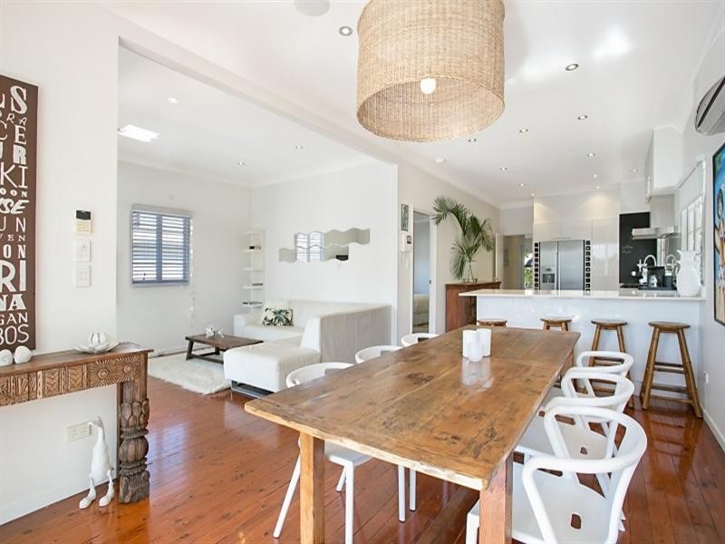 18 William Street, Mermaid Beach QLD 4218