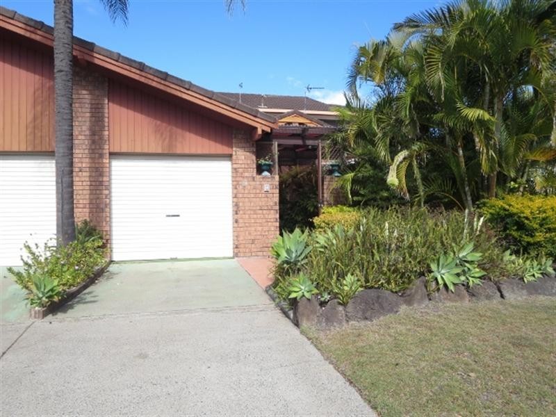 2/4 Bacardi Court, Mermaid Waters QLD 4218