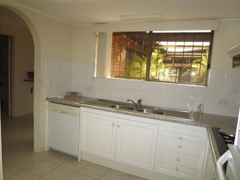 2/4 Bacardi Court, Mermaid Waters QLD 4218