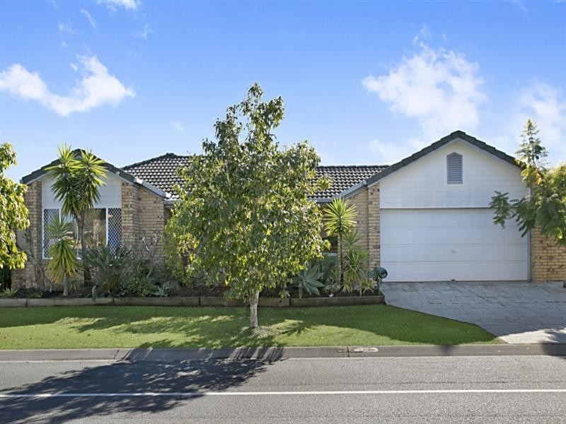 117 Honeyeater Drive, Burleigh Waters QLD 4220