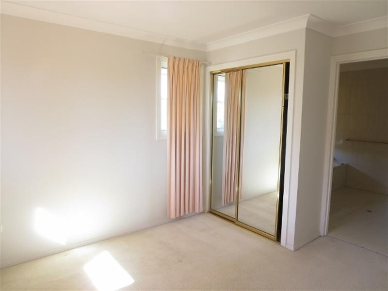 16/32 Meadowview Drive, Carrara QLD 4211