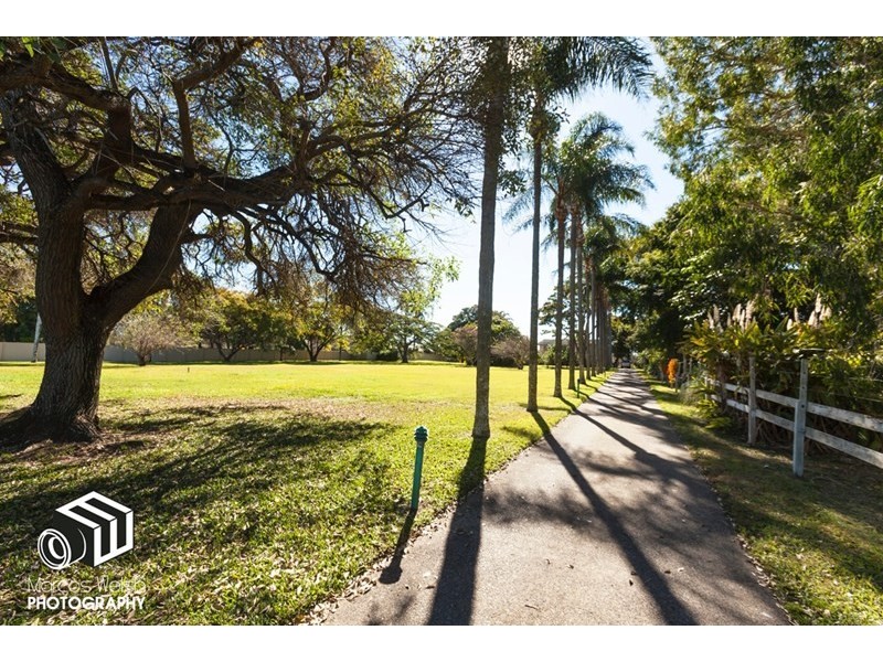 646 Nerang Broadbeach Road, Carrara QLD 4211