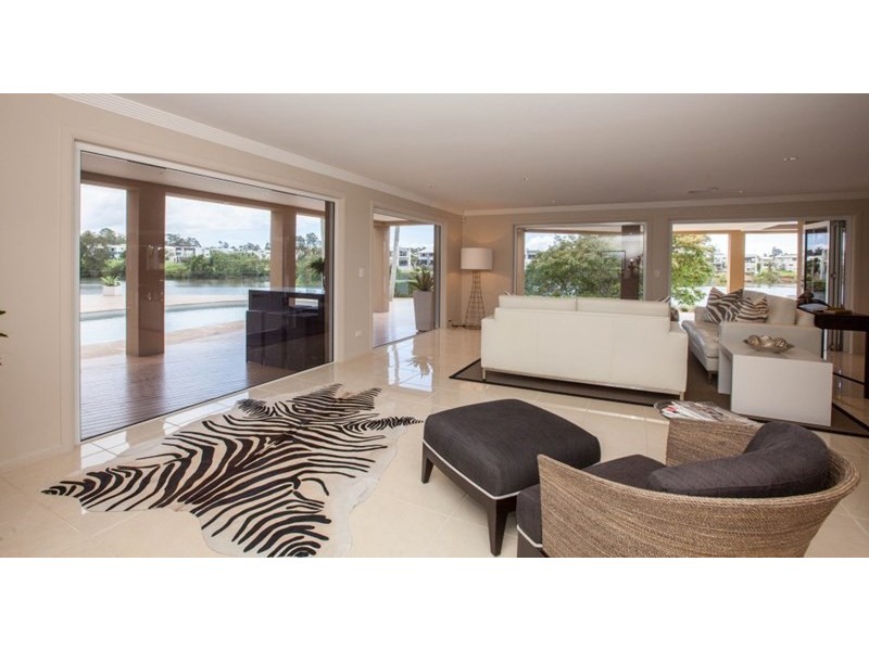 30-32 Maryland Avenue, Carrara QLD 4211