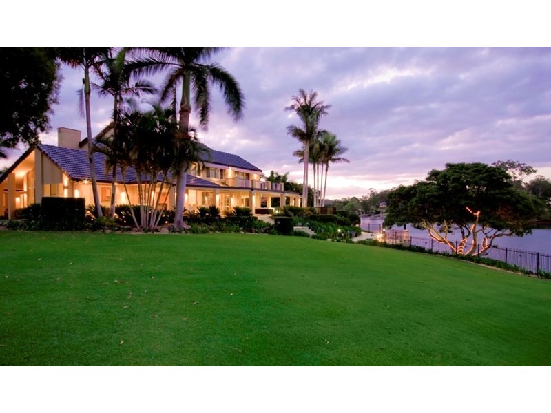 30-32 Maryland Avenue, Carrara QLD 4211