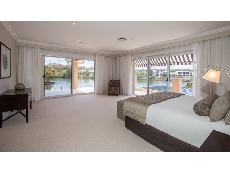 30-32 Maryland Avenue, Carrara QLD 4211