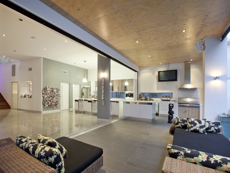 5008 Riverwood Grove, Benowa QLD 4217