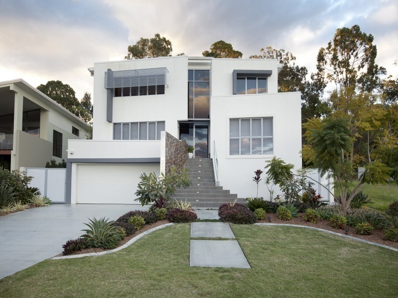 5008 Riverwood Grove, Benowa QLD 4217