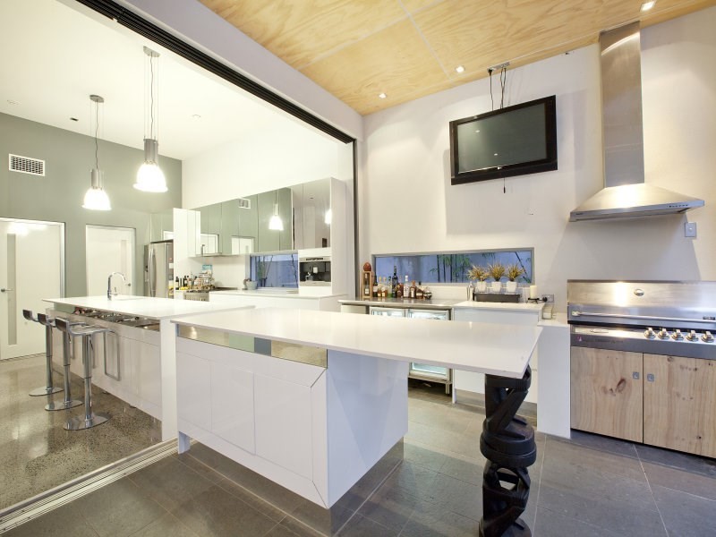 5008 Riverwood Grove, Benowa QLD 4217