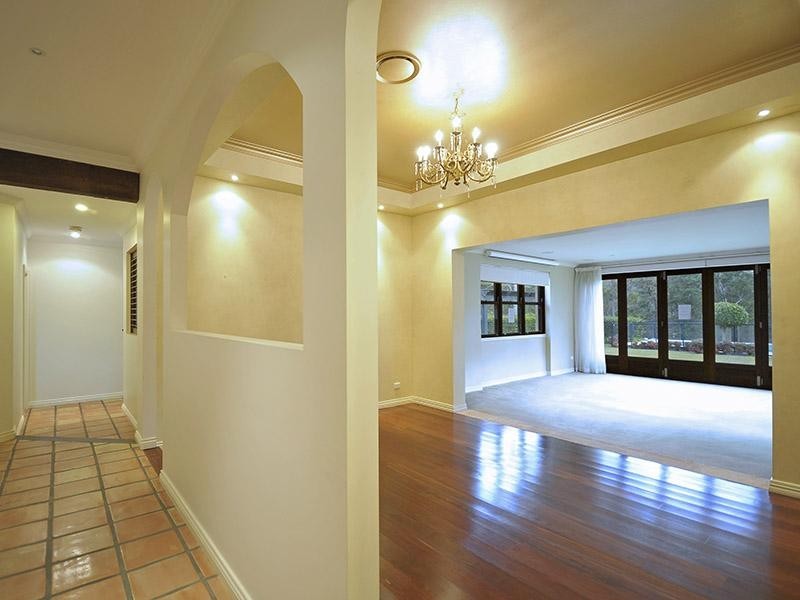 33 Moondance Court, Bonogin QLD 4213