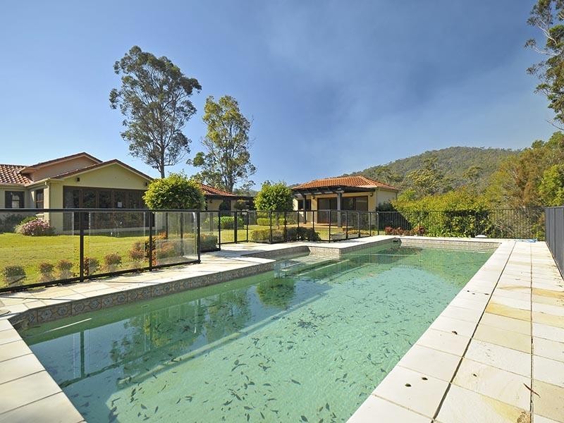 33 Moondance Court, Bonogin QLD 4213