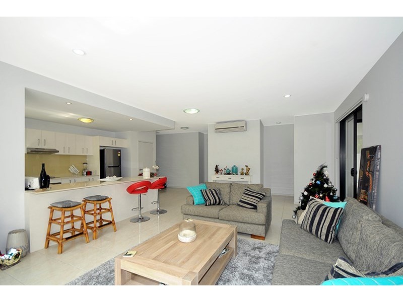Vivid Apartments 3-5 Beach Parade, Surfers Paradise QLD 4217