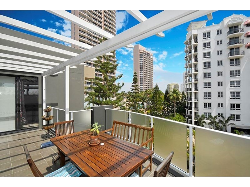 Vivid Apartments 3-5 Beach Parade, Surfers Paradise QLD 4217