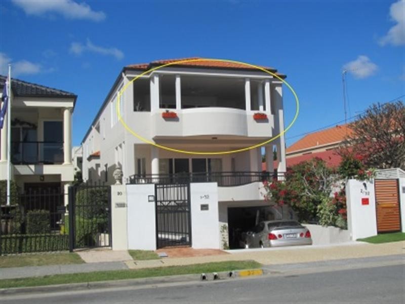 2/32 Alfred Street, Mermaid Beach QLD 4218