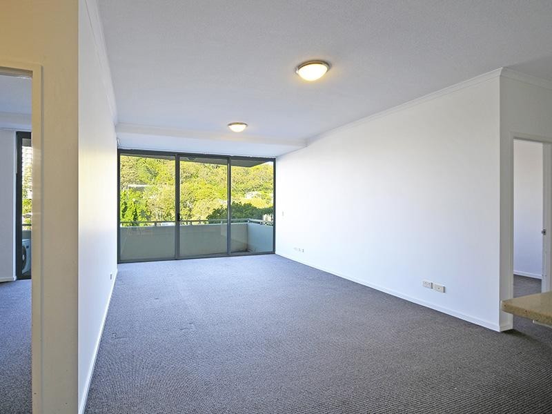 2014/1 Ocean Street, Burleigh Heads QLD 4220