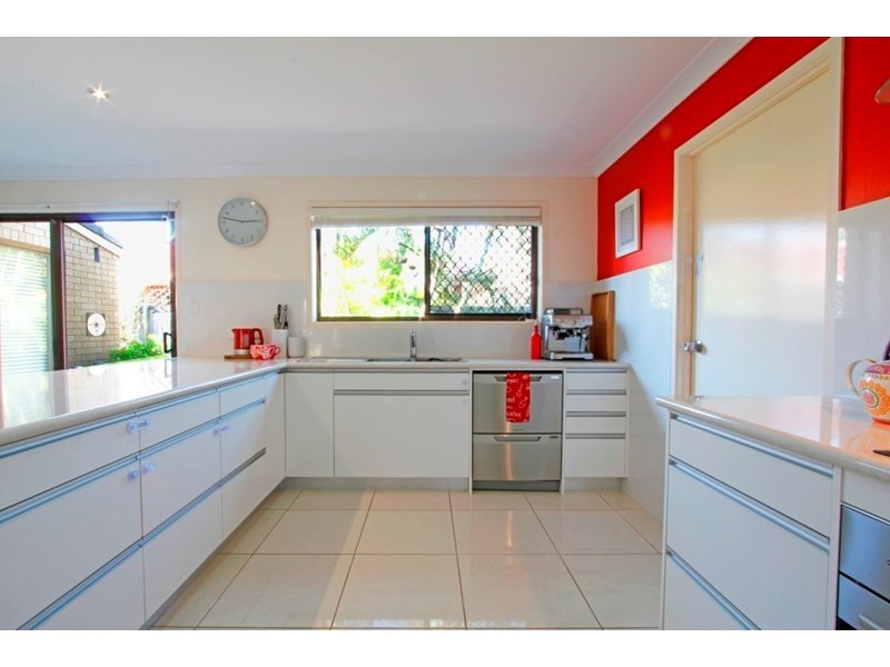 22 Carolina Close, Elanora QLD 4221