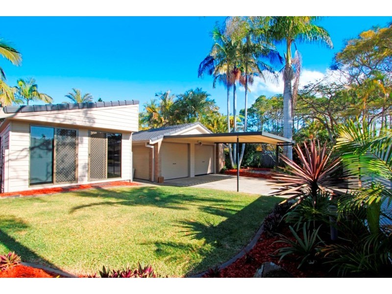 22 Carolina Close, Elanora QLD 4221