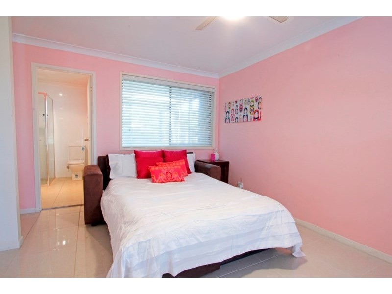 22 Carolina Close, Elanora QLD 4221