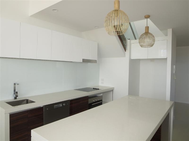 305/46-48 Peerless Avenue, Mermaid Beach QLD 4218