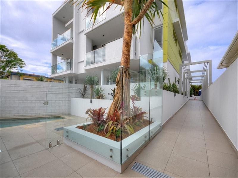 305/46-48 Peerless Avenue, Mermaid Beach QLD 4218