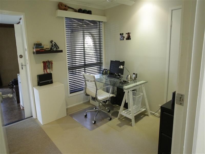 75 Clear Island Road, Broadbeach Waters QLD 4218