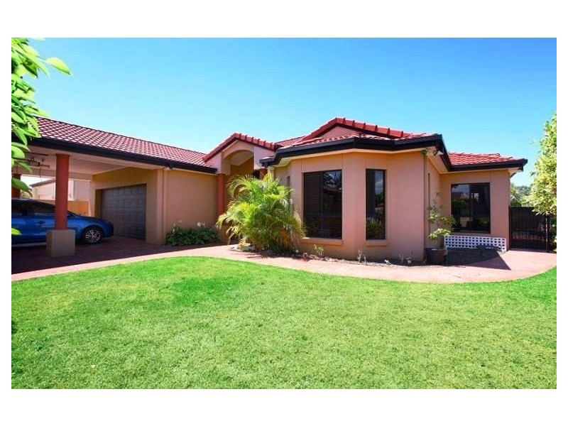 42 Arbuthnot Parade, Benowa Waters QLD 4217