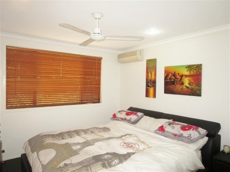 6/3 Duet Drive, Mermaid Waters QLD 4218