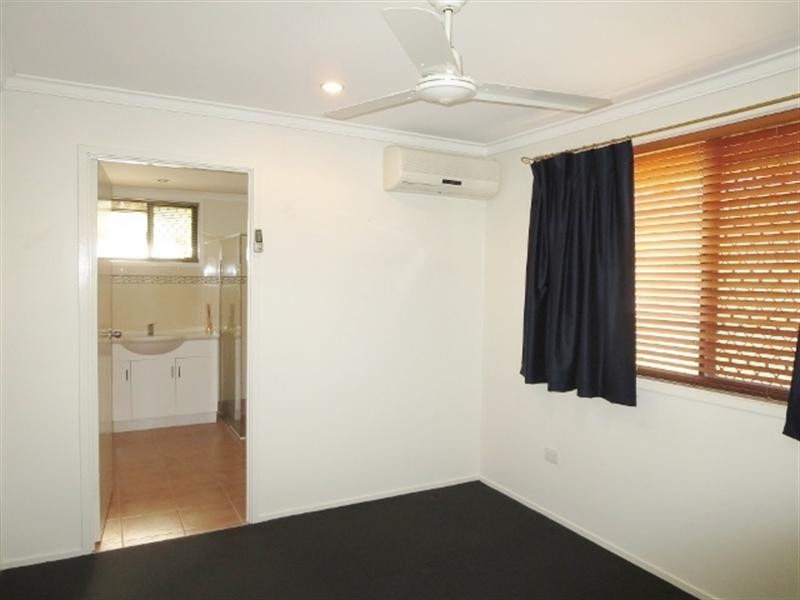 6/3 Duet Drive, Mermaid Waters QLD 4218