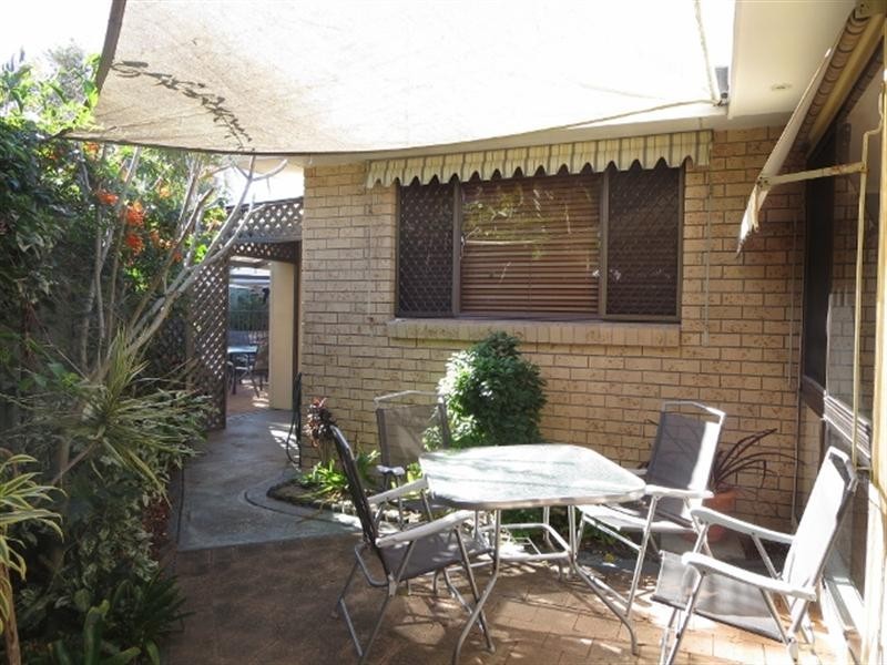 6/3 Duet Drive, Mermaid Waters QLD 4218