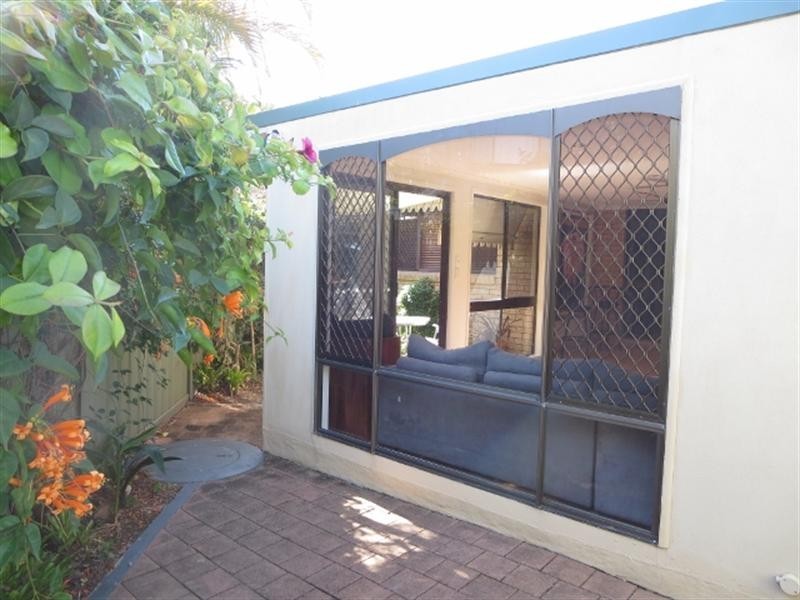 6/3 Duet Drive, Mermaid Waters QLD 4218