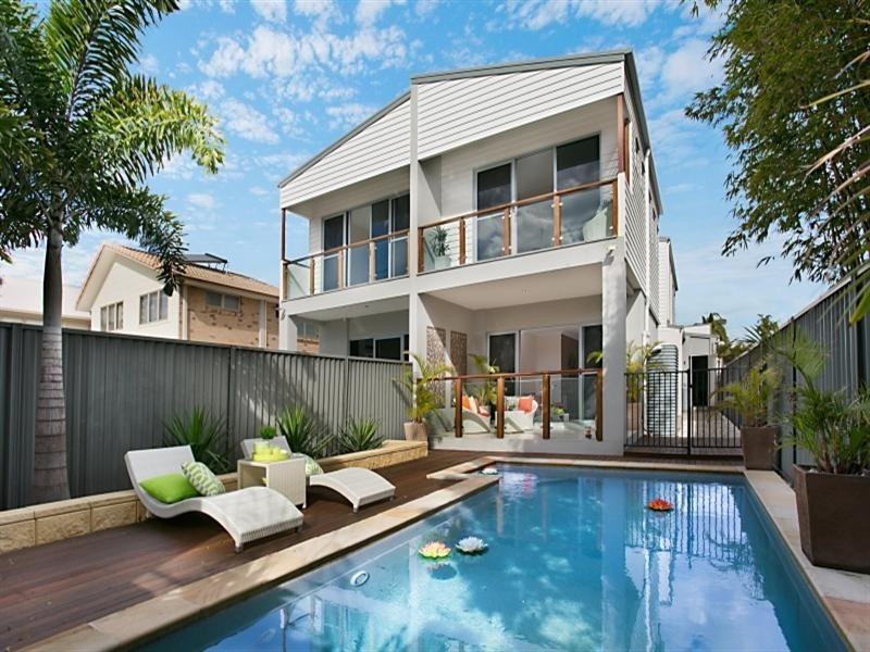 1/9 Cedar Court, Burleigh Heads QLD 4220